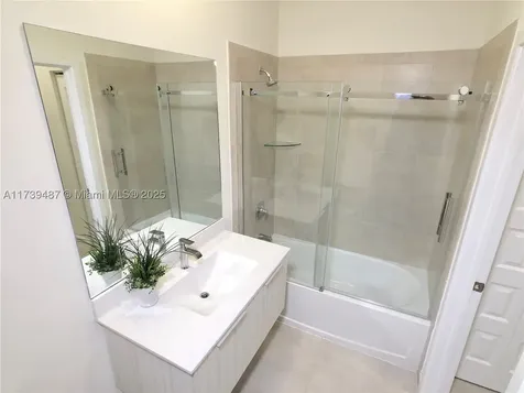 7925 NW 104th Avenue Doral FL 33178