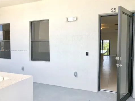 7925 NW 104th Avenue Doral FL 33178