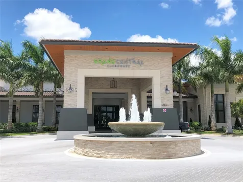 7925 NW 104th Avenue Doral FL 33178
