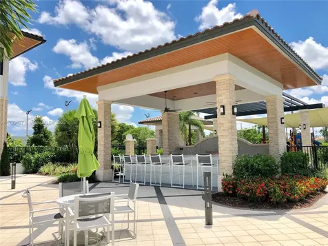 7925 NW 104th Avenue Doral FL 33178
