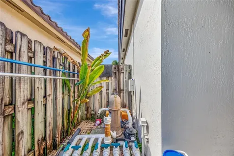 635 SE 30th Drive Homestead FL 33033