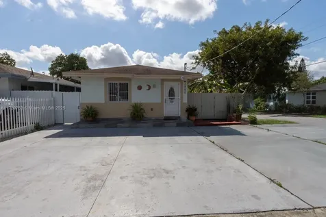 2880 NW 56th Street Miami FL 33142