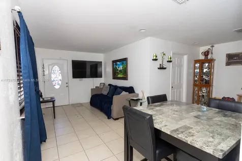 2880 NW 56th Street Miami FL 33142