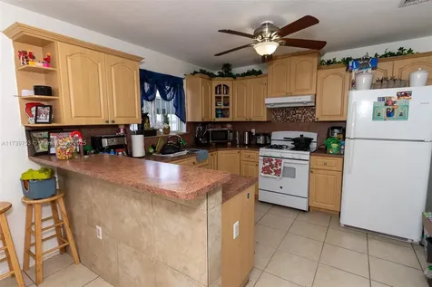 2880 NW 56th Street Miami FL 33142