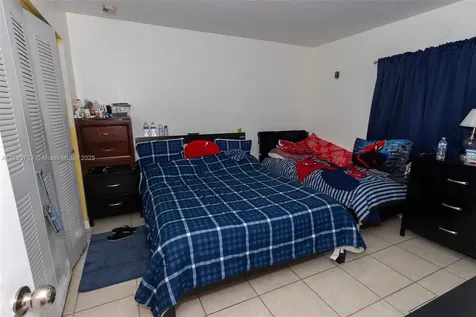 2880 NW 56th Street Miami FL 33142