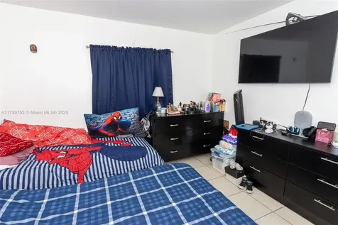 2880 NW 56th Street Miami FL 33142