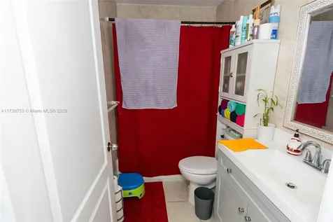 2880 NW 56th Street Miami FL 33142