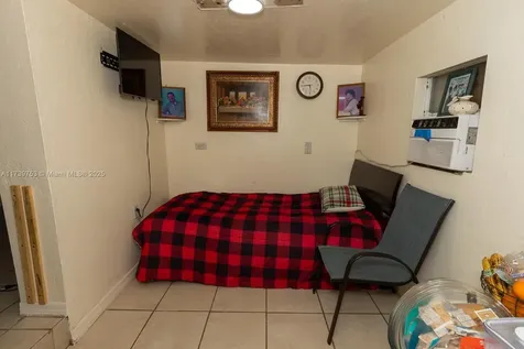 2880 NW 56th Street Miami FL 33142