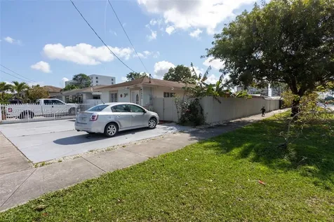 2880 NW 56th Street Miami FL 33142