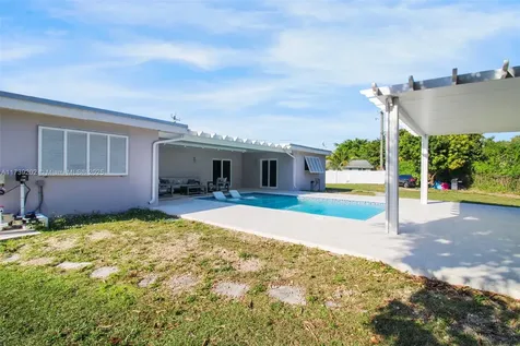 16401 SW 92nd Avenue Palmetto Bay FL 33157