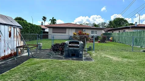 6334 SW 23rd Street Miami FL 33155
