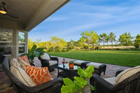 7803 Maywood Crest Drive Palm Beach Gardens FL 33412