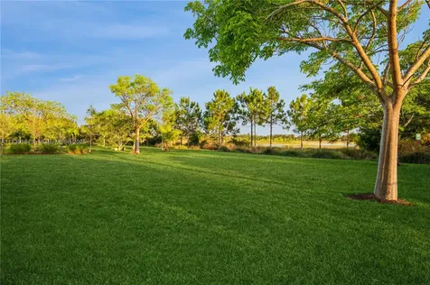 7803 Maywood Crest Drive Palm Beach Gardens FL 33412