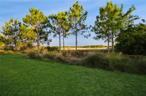 7803 Maywood Crest Drive Palm Beach Gardens FL 33412