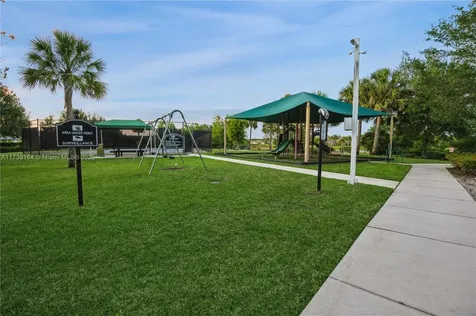 7803 Maywood Crest Drive Palm Beach Gardens FL 33412