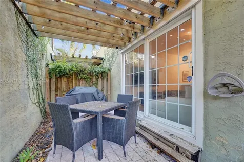 725 NW 1st Avenue Fort Lauderdale FL 33311