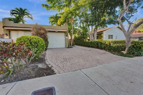 725 NW 1st Avenue Fort Lauderdale FL 33311