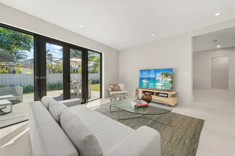 142 NE 122nd Street North Miami FL 33161