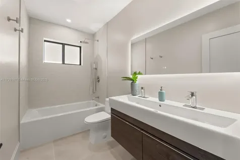 142 NE 122nd Street North Miami FL 33161