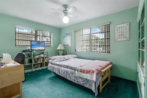 19321 NE 18th Court Miami FL 33179