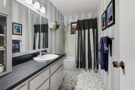 19321 NE 18th Court Miami FL 33179