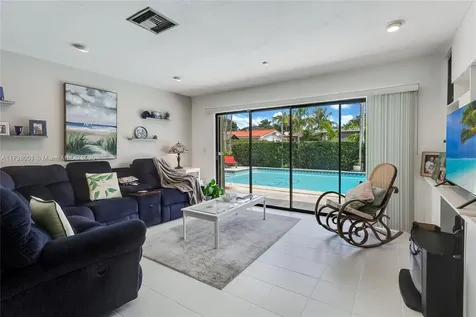 19321 NE 18th Court Miami FL 33179