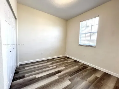 21937 SW 93rd Place Cutler Bay FL 33190