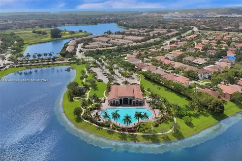 21937 SW 93rd Place Cutler Bay FL 33190