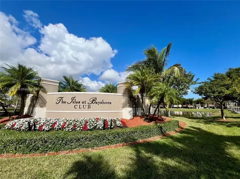 21937 SW 93rd Place Cutler Bay FL 33190