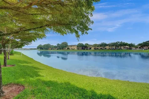 21937 SW 93rd Place Cutler Bay FL 33190