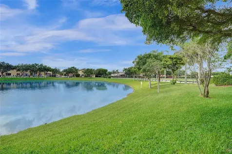 21937 SW 93rd Place Cutler Bay FL 33190