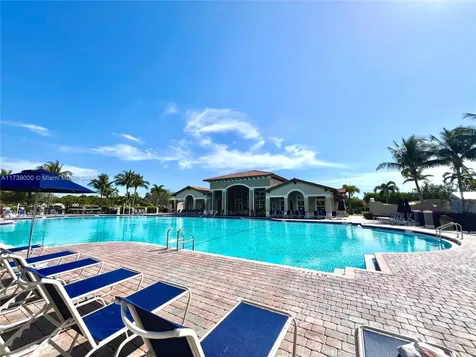 21937 SW 93rd Place Cutler Bay FL 33190