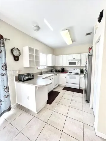 21937 SW 93rd Place Cutler Bay FL 33190