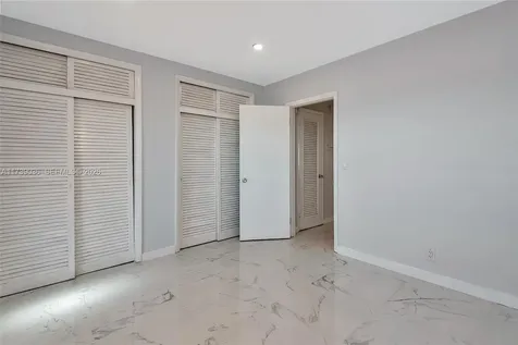820 SW 11th Avenue Hallandale Beach FL 33009