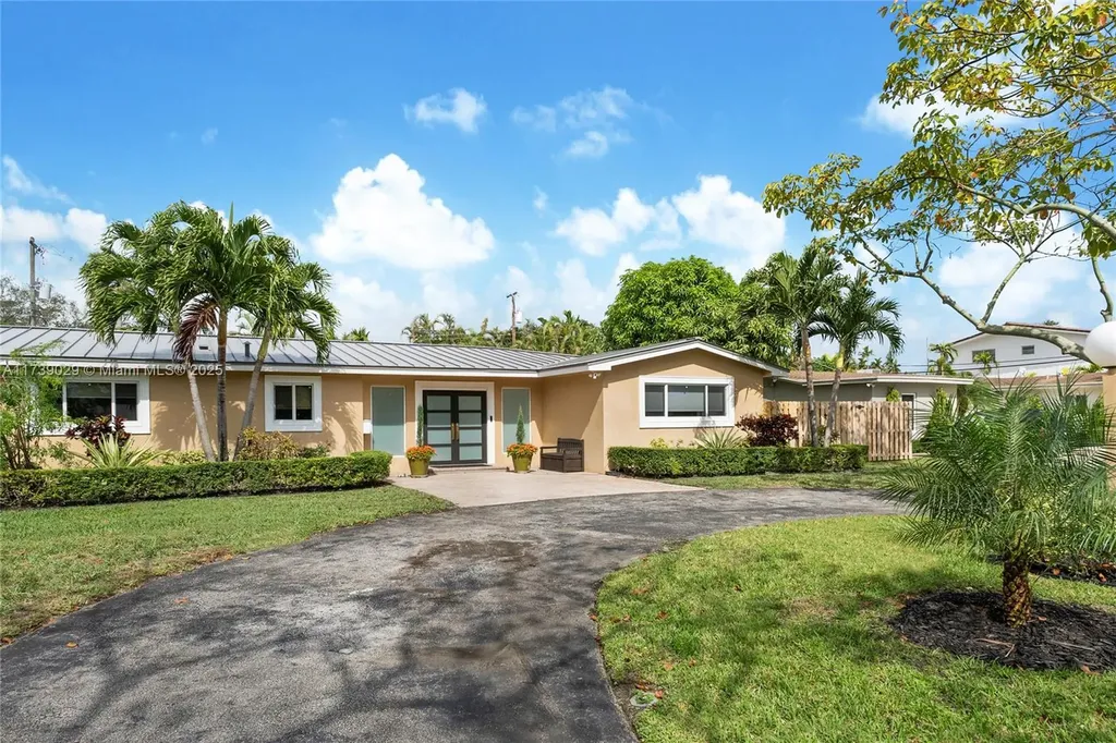 2115 NE 197th Terrace Miami FL 33179