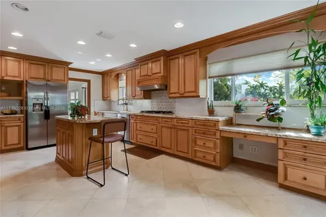 2115 NE 197th Terrace Miami FL 33179