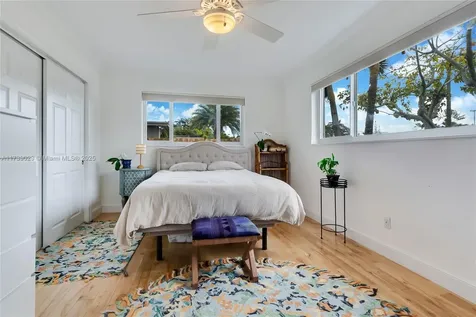 2115 NE 197th Terrace Miami FL 33179