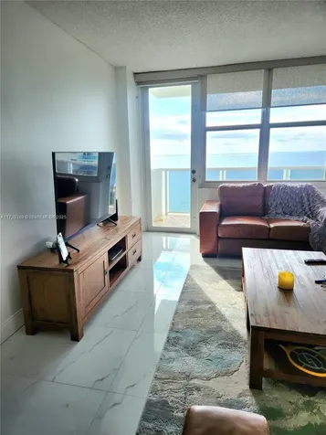 3725 S Ocean Drive Hollywood FL 33019