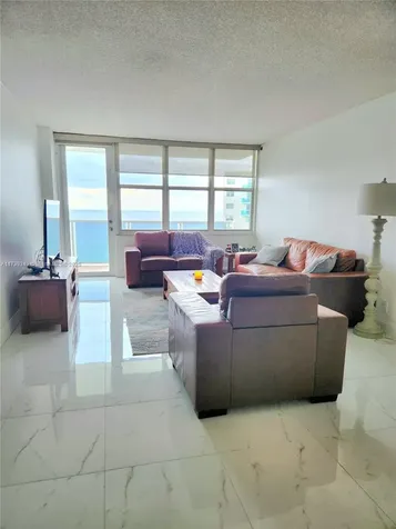 3725 S Ocean Drive Hollywood FL 33019