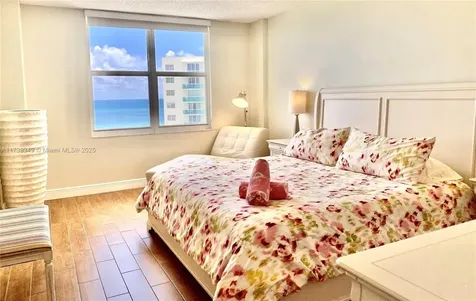 3725 S Ocean Drive Hollywood FL 33019