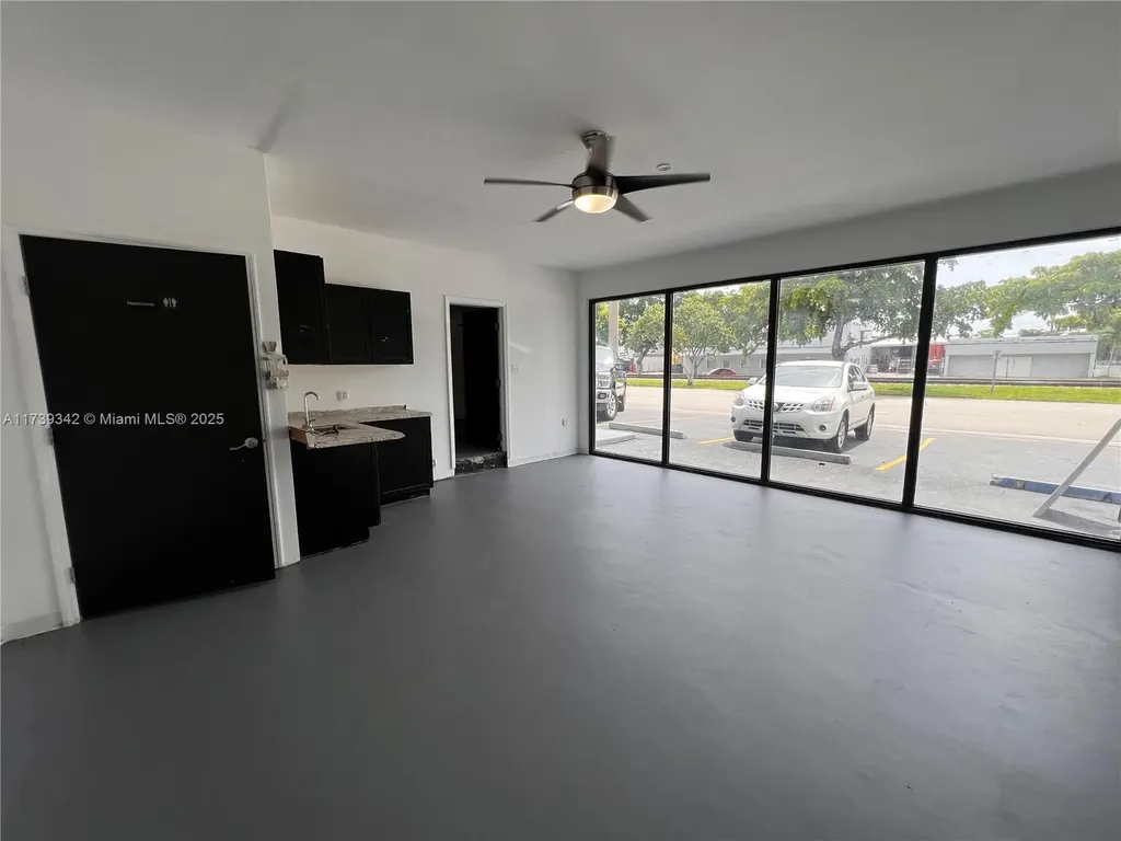 1100 S Dixie Highway Hollywood FL 33020
