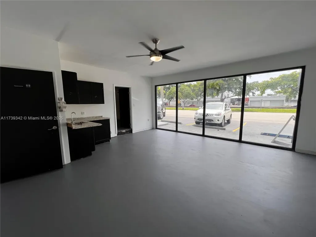 1100 S Dixie Highway Hollywood FL 33020