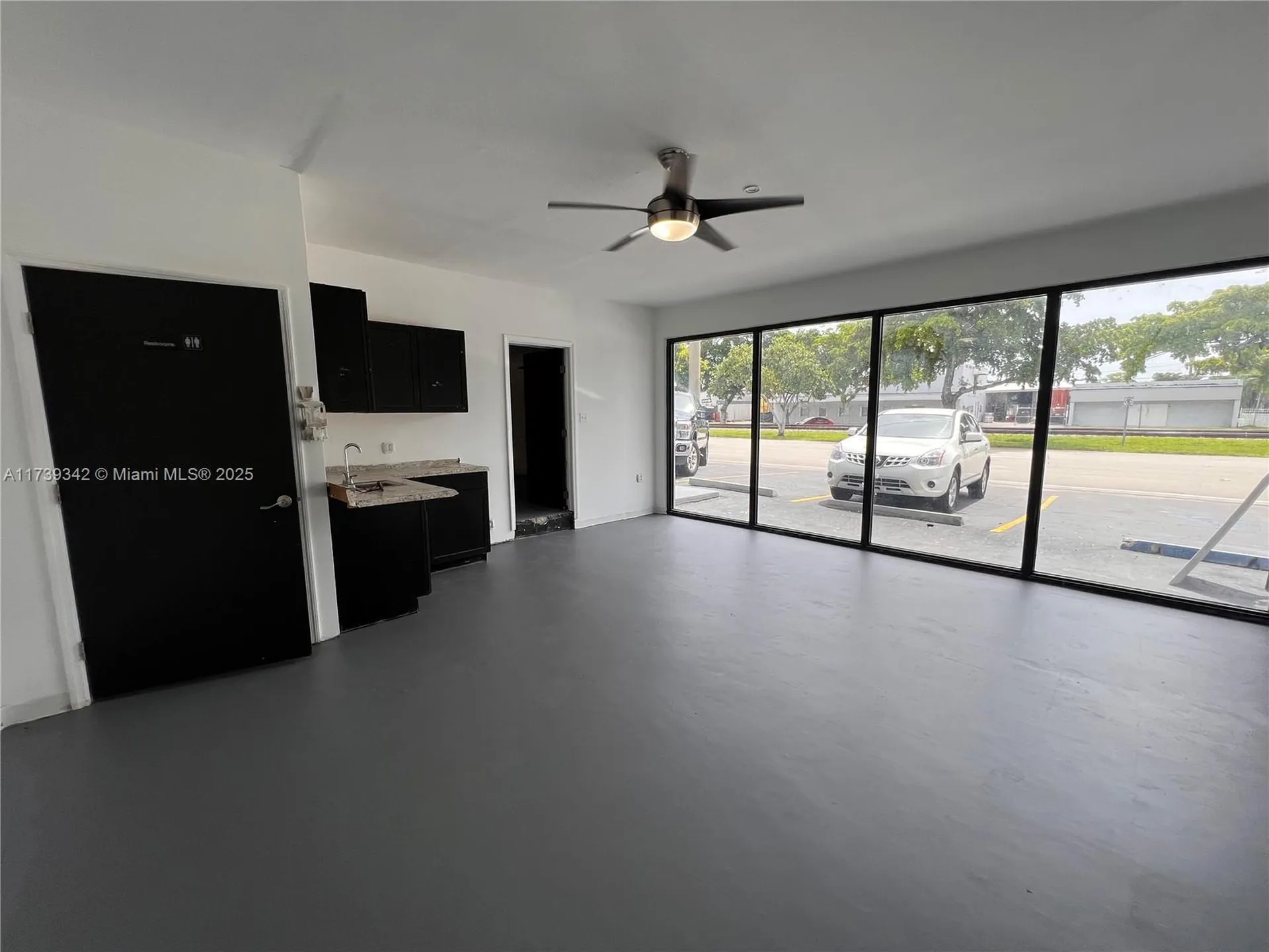 1100 S Dixie Highway Hollywood FL 33020