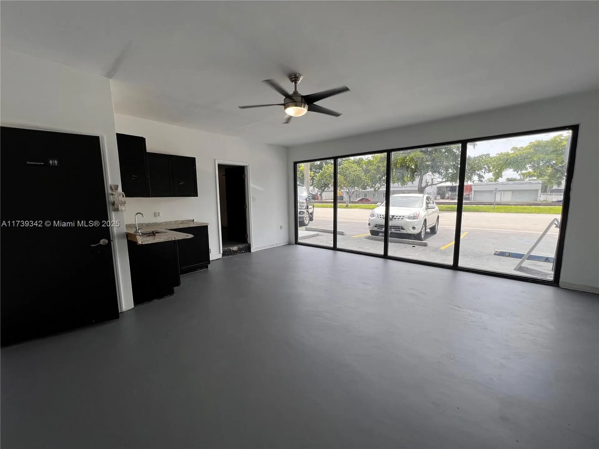 1100 S Dixie Highway Hollywood FL 33020