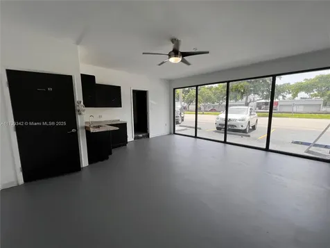 1100 S Dixie Highway Hollywood FL 33020