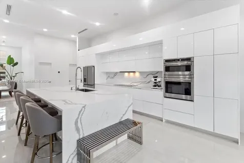 3847 Crestwood Circle Weston FL 33331