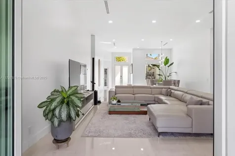 3847 Crestwood Circle Weston FL 33331