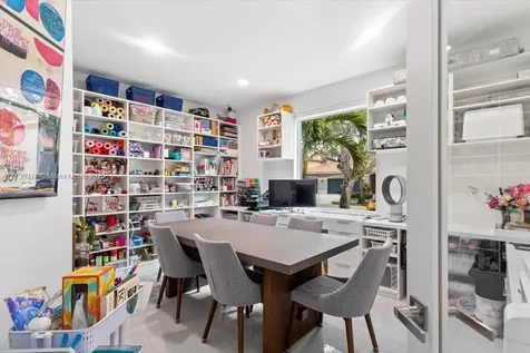 3847 Crestwood Circle Weston FL 33331