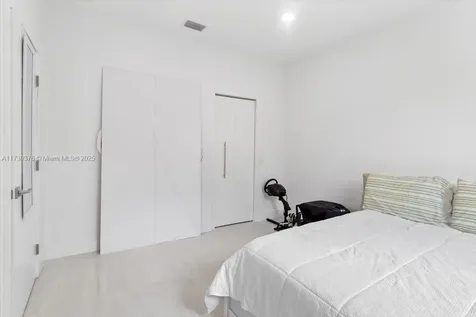 3847 Crestwood Circle Weston FL 33331