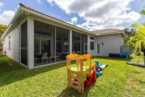 3847 Crestwood Circle Weston FL 33331